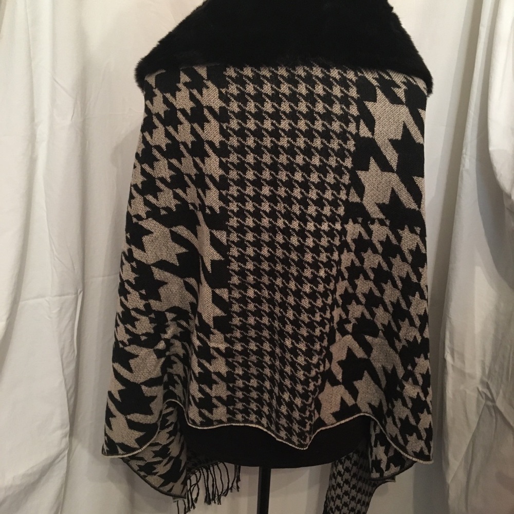 Houndstooth Wrap - Picture 4 of 8